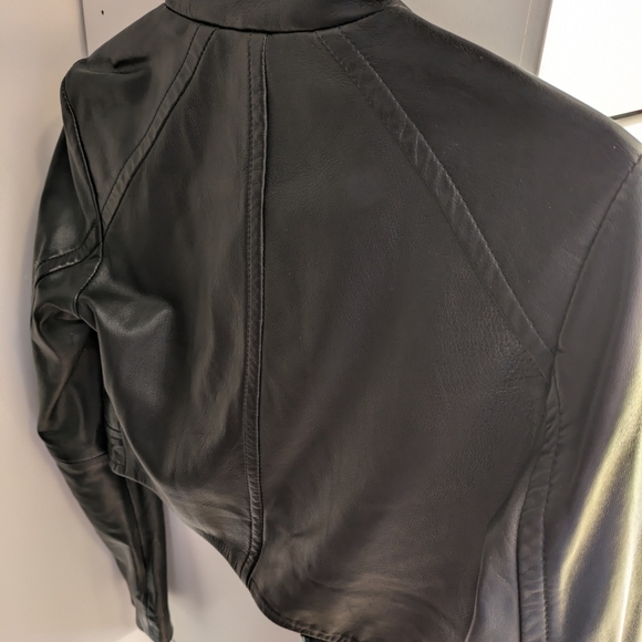 Guess By Marciano Women's Jacket Black & Gold - Picture 4 of 6